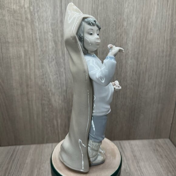 Vtg Lladro #4896 Boy with Snails Glossy Retired Porcelain Figurine 9" Muted Blue - Picture 5 of 13